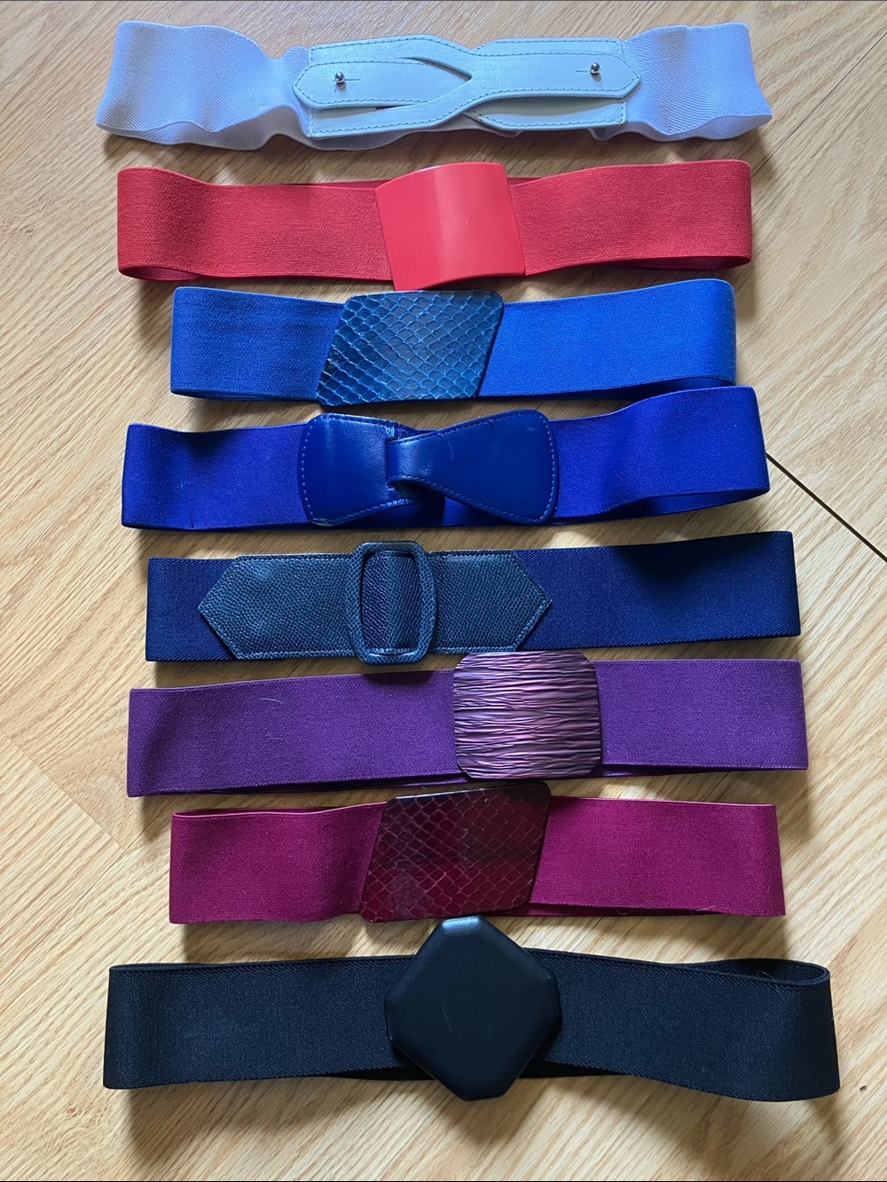 Collection of 8 VINTAGE Elastic Fashion Waist Belts - Multi-Color Pack